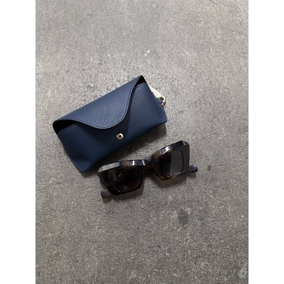 Loewe Acetate Cateye Sunglasses in Blonde Havana & Brown - Picture 3 of 6